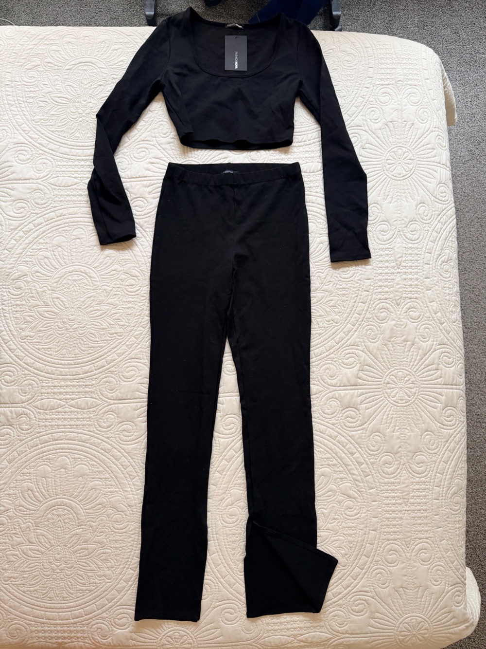 Fashion Nova Like New Long Sleeve Legging Set in Black